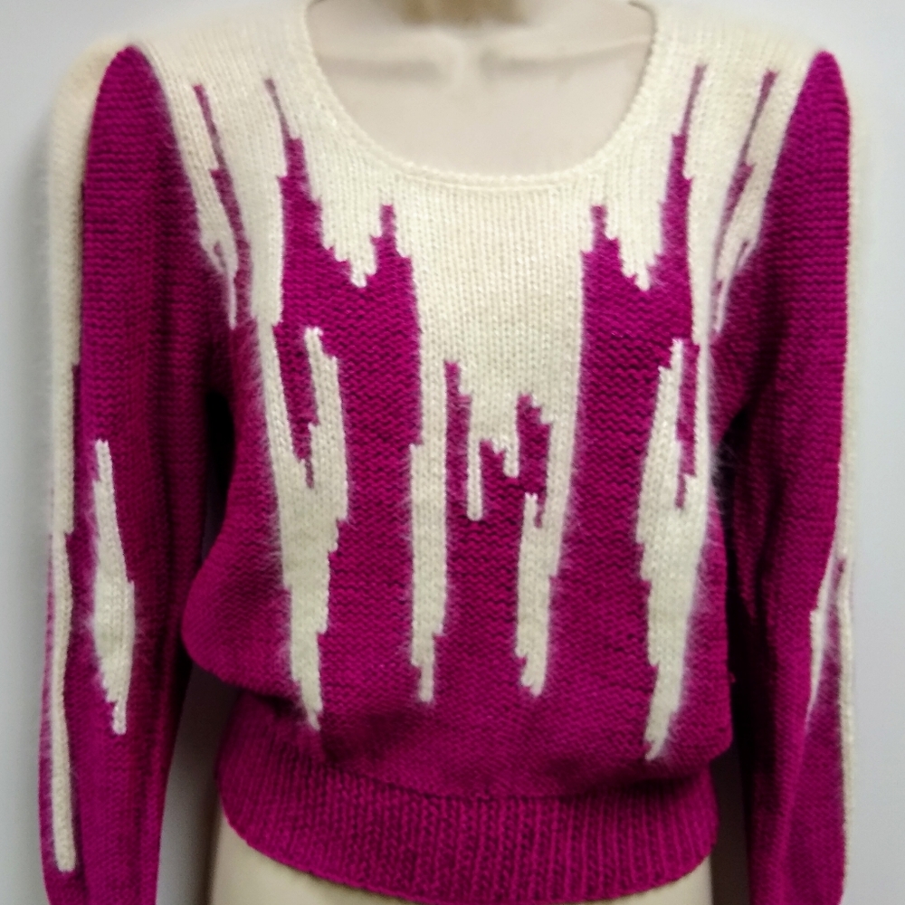 Stunning raspberry and white icicles Nannell sweater M